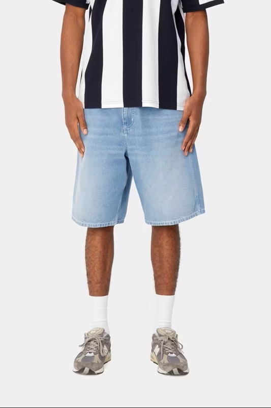 Simple Short Blue Light True Washed