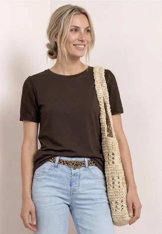 SOL_shirt w.puff lace sleeves