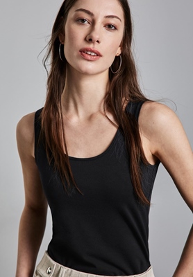 Style QR Anni basic top