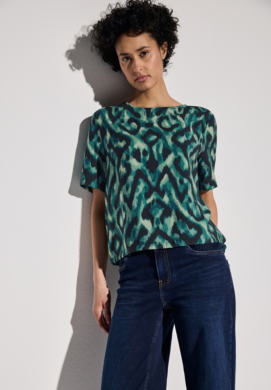 LTD QR Roundneck blouse w gath