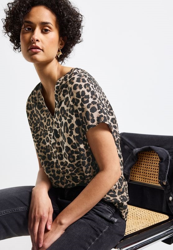 LTD QR Shirtblouse w splitneck