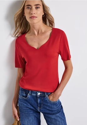 shirt w.heart neckline shape