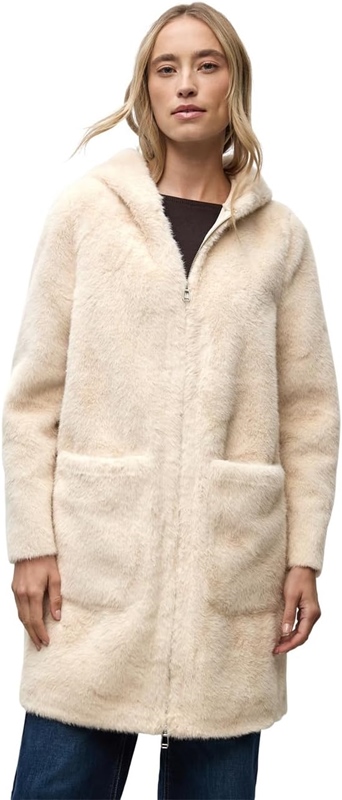 Fake Fur Coat w. Hoody